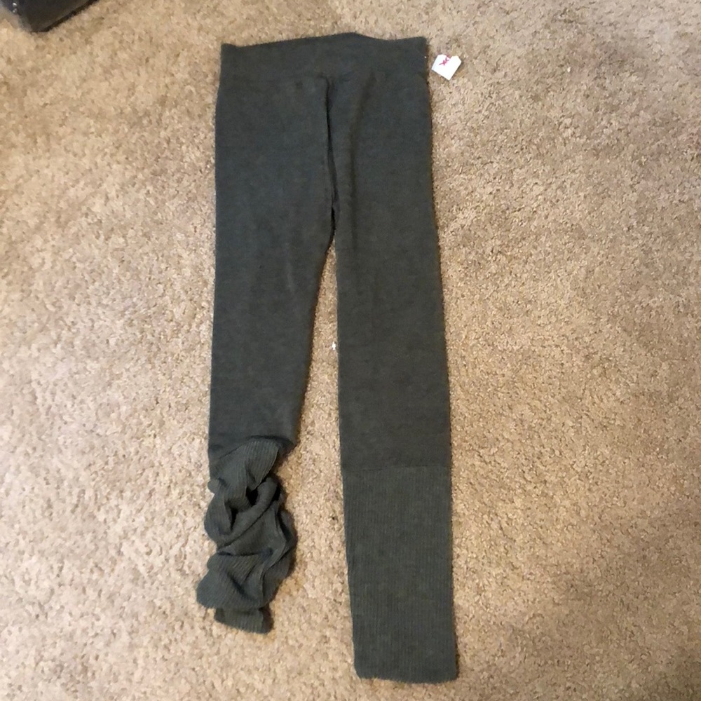 American Eagle scrunched lounging leggings
